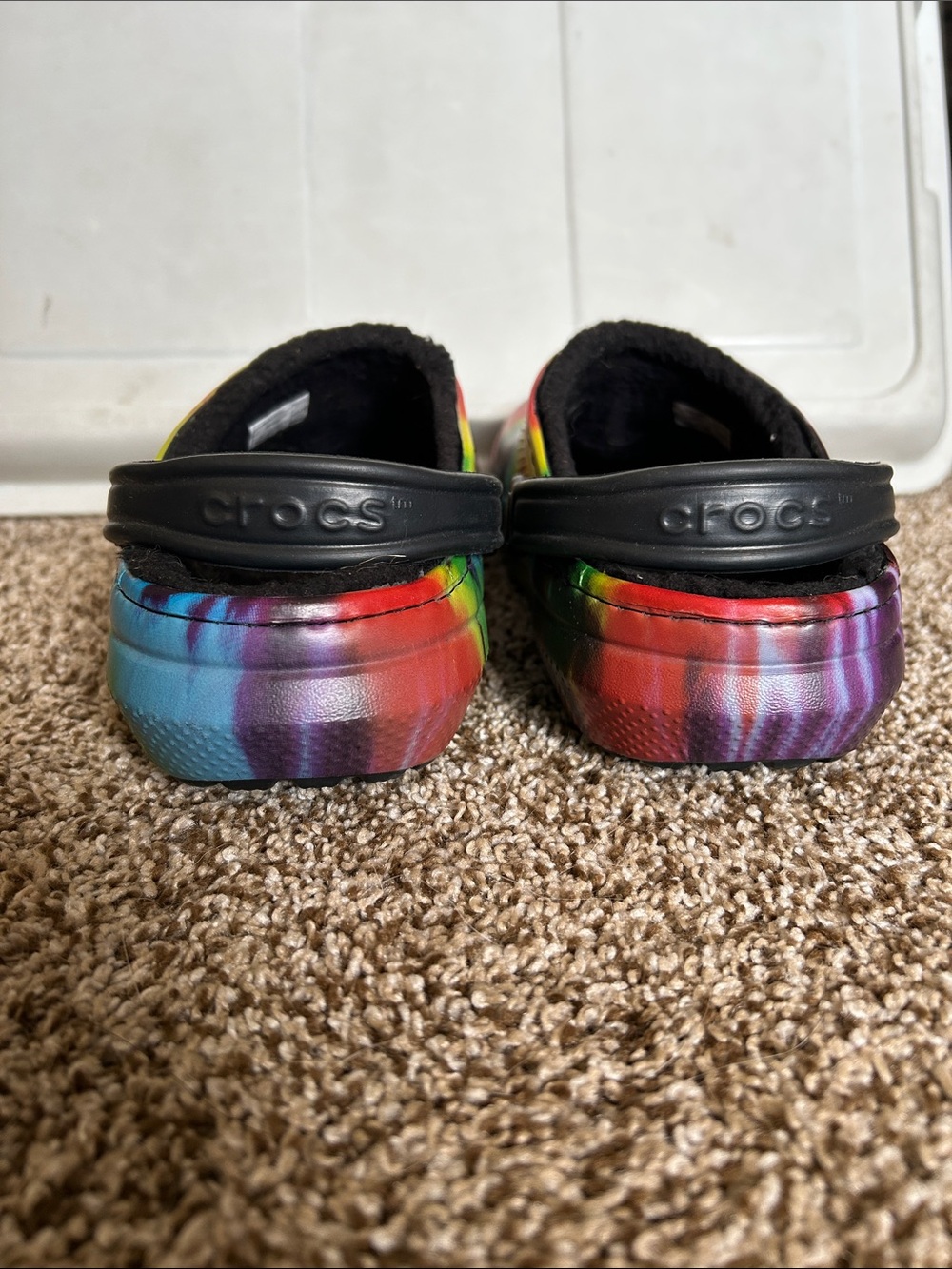 Adult Crocs Classic Lined Tie-Dye Clog- Men’s 9 / Women’s 11 - Picture 3 of 5